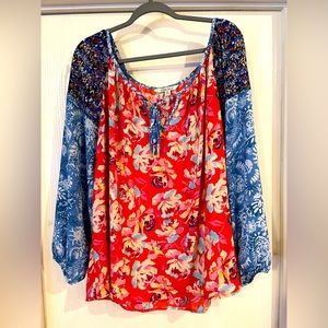 Pioneer woman blouse